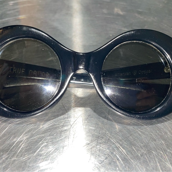 Vintage American Optical Sunglasses “Racy” 1960’s USA